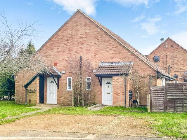 1 bedroom cluster house for sale