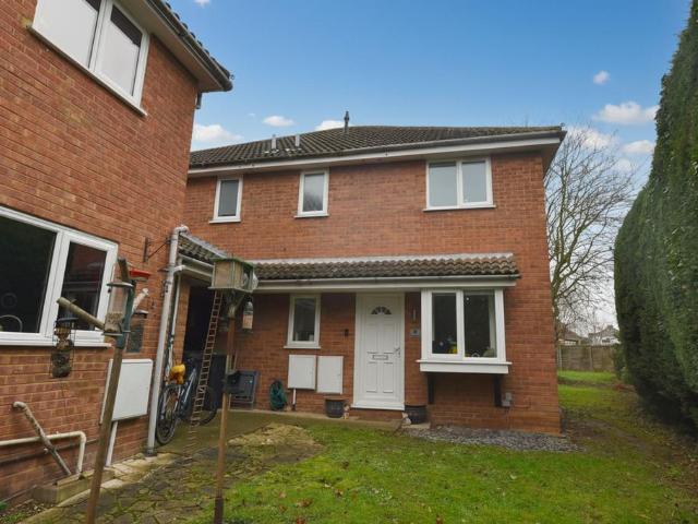 1 bedroom cluster house for sale