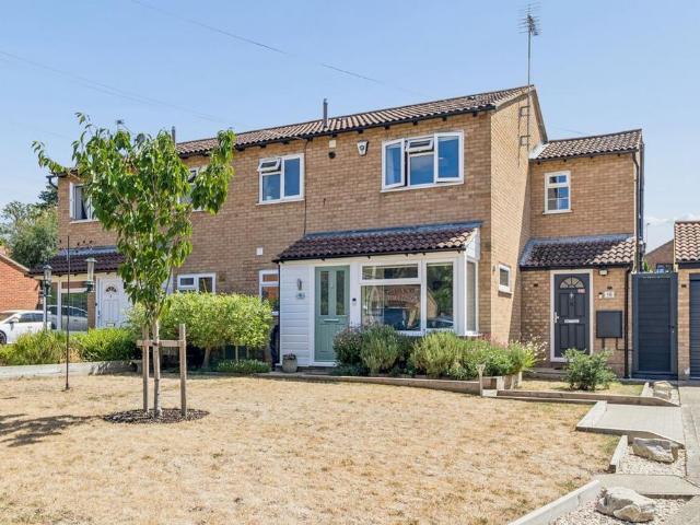 1 bedroom cluster house for sale