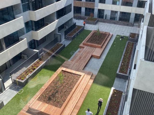 1 Bedroom Apartment Clayton South, 102774811