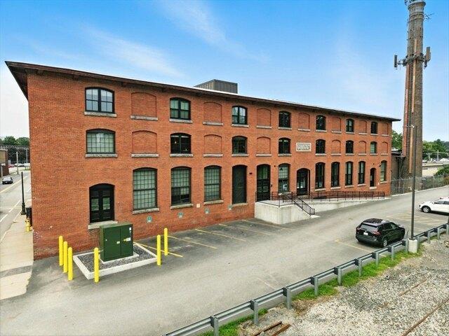 1 bedroom, Clinton MA 01510 104757962