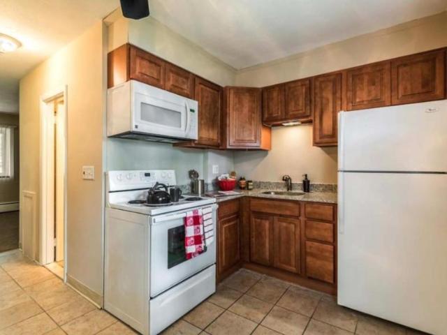 1 bedroom, Cranston RI 02920 105145762
