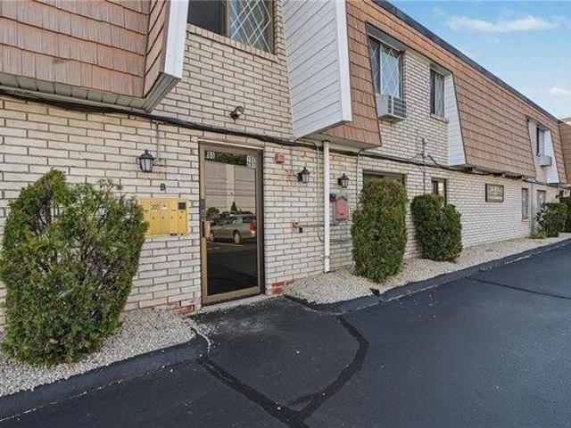 1 bedroom, Cranston RI 02920 105495180