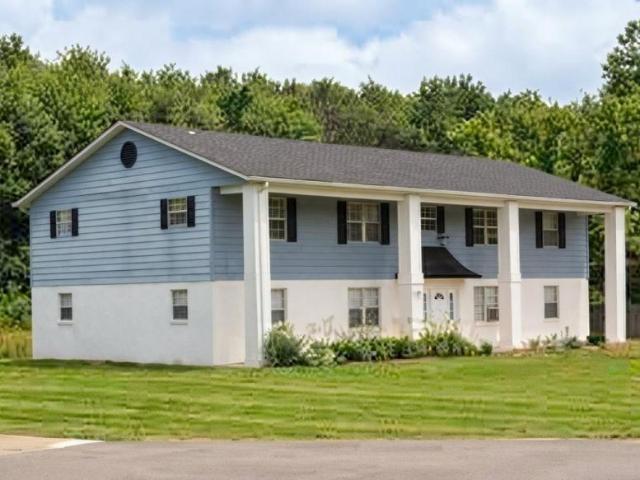 1 bedroom, Amelia OH 45102 105970425
