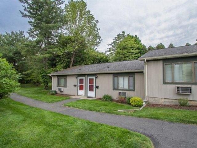 1 bedroom, Amherst MA 01002 104540440