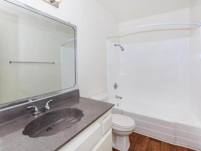 1 bedroom, Anaheim CA 92804 104155283