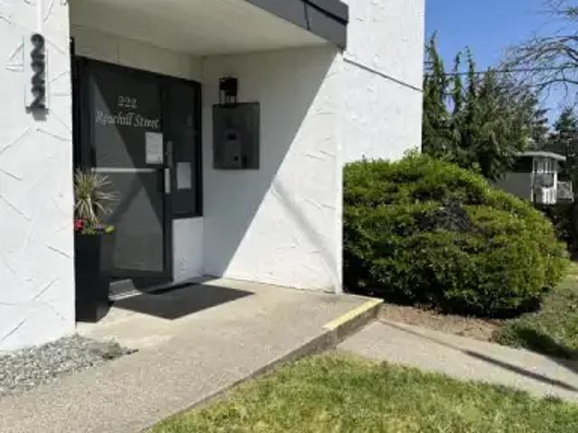 1 Bedroom Apartment Nanaimo BC 104680990