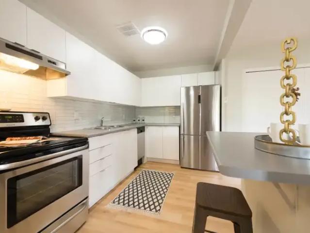 1 Bedroom Apartment Oakville ON 103611798