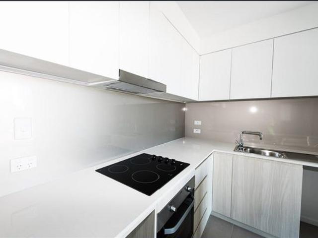 1 Bedroom Apartment only $550 with secure car park