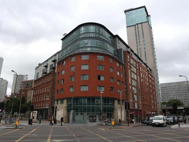 1 Bedroom Apartment Available TO LET