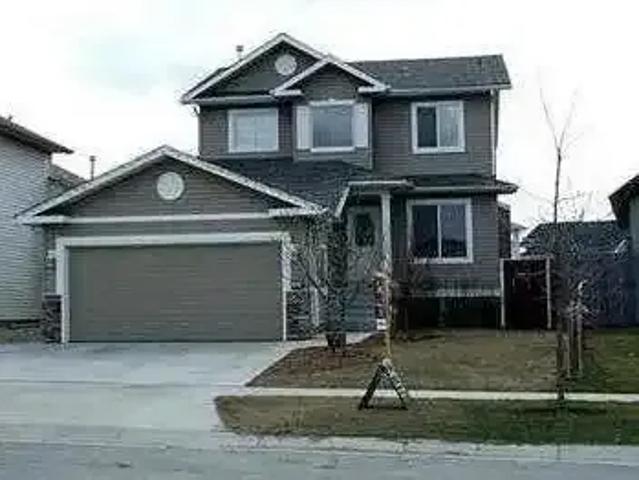 1 Bedroom Apartment Airdrie AB 105269401