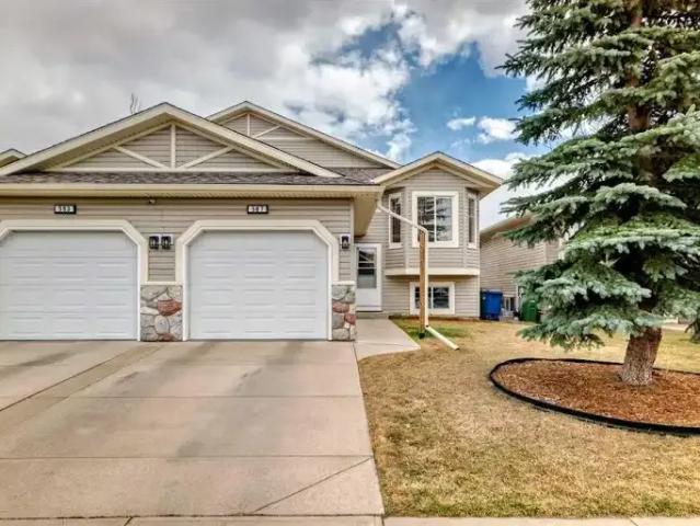 1 Bedroom Apartment Airdrie AB LS104401629