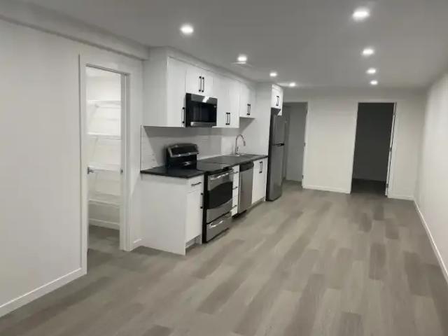 1 Bedroom Apartment Airdrie AB LS105793140