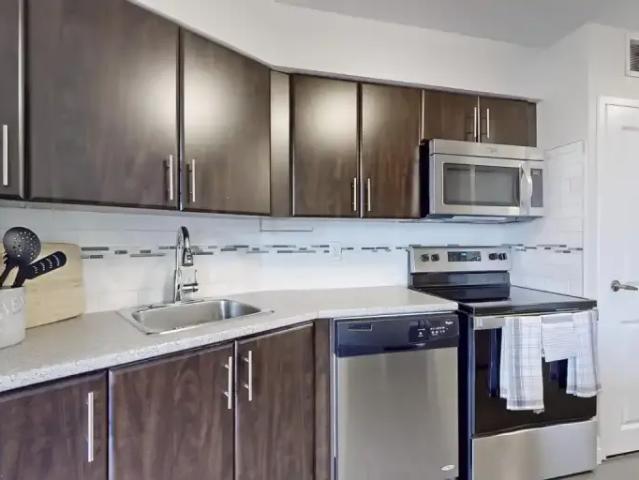 1 Bedroom Apartment Ajax ON 105333968