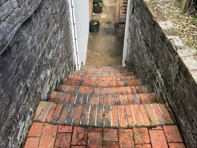 1 bedroom Apartment All bills included!