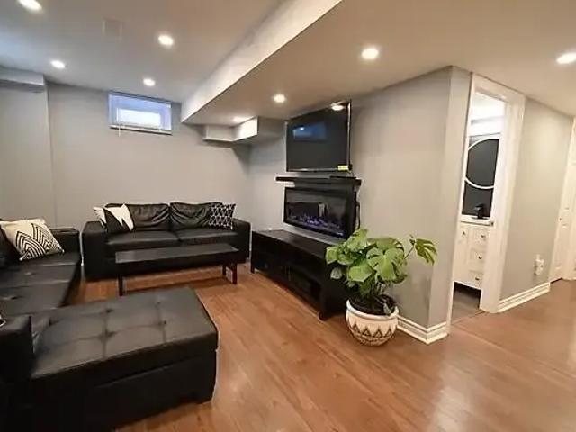 1 Bedroom Apartment Barrie ON 105023085