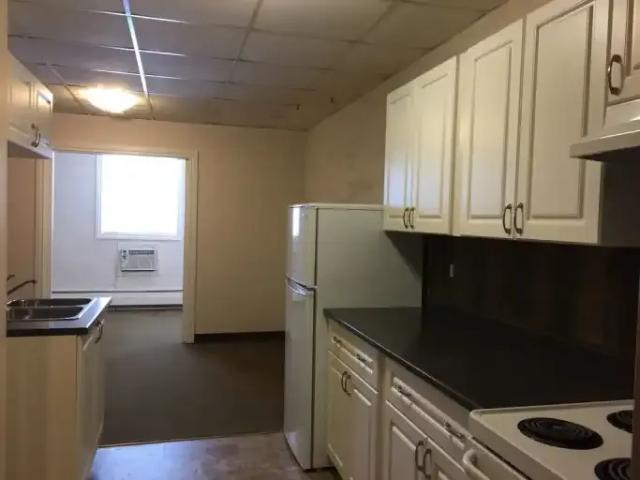 1 Bedroom Apartment Bowden AB 102629161