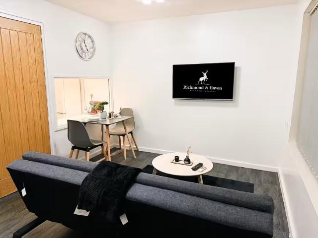 1 Bedroom Apartment Bradford Bradford 96147145