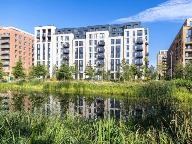 1 Bedroom Apartment Brent Cross London 102596409
