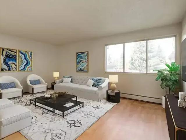 1 Bedroom Apartment Brooks AB LS103877962