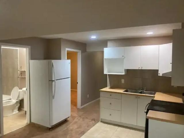 1 Bedroom Apartment Calgary AB 104506860