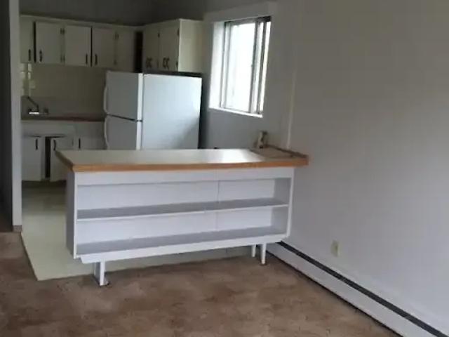 1 Bedroom Apartment Calgary AB 104638270