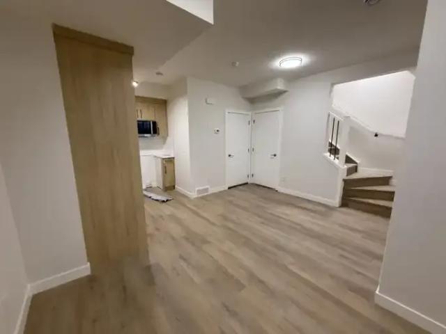 1 Bedroom Apartment Calgary AB 104864043