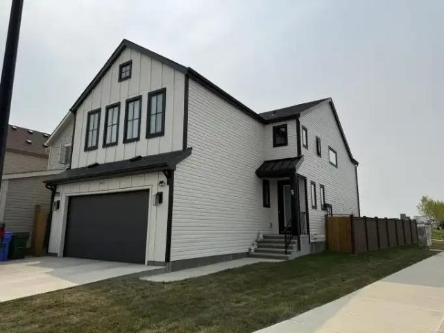 1 Bedroom Apartment Calgary AB 104957771