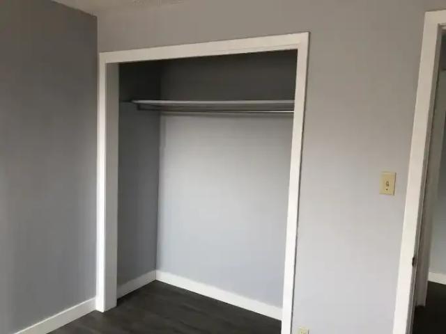 1 Bedroom Apartment Calgary AB 104985322