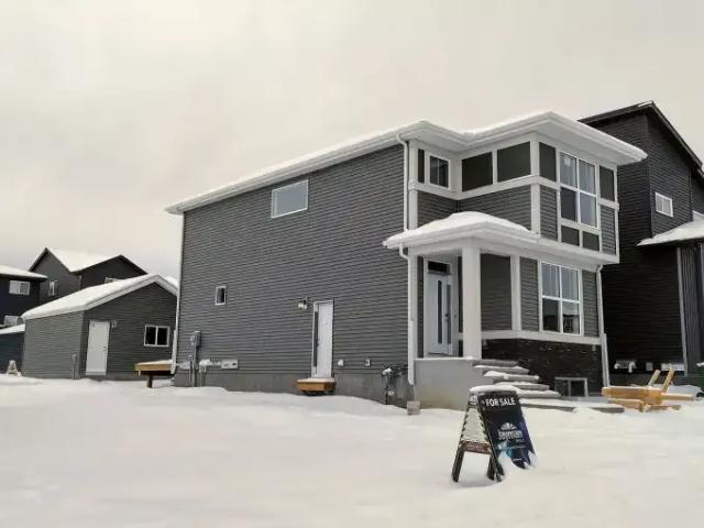 1 Bedroom Apartment Calgary AB 104985750