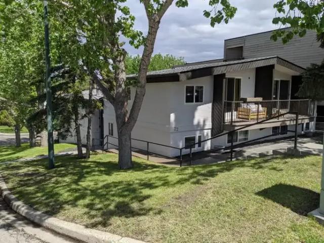 1 Bedroom Apartment Calgary AB 104985987