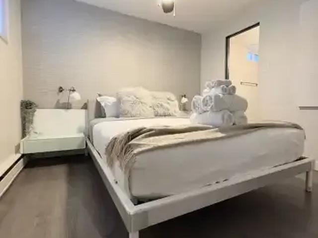 1 Bedroom Apartment Calgary AB 105072185