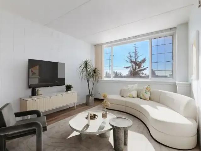 1 Bedroom Apartment Calgary AB 105554365