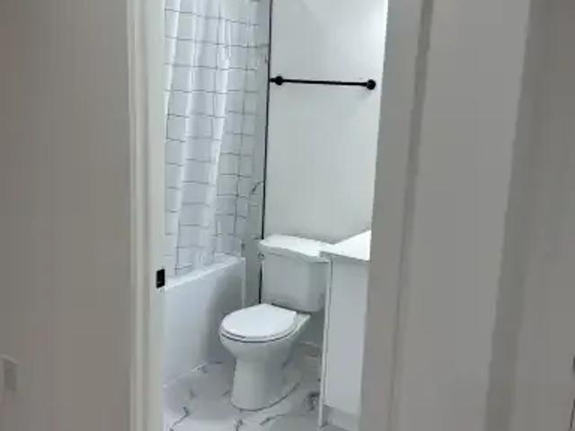 1 Bedroom Apartment Calgary AB 105601902