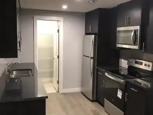 1 Bedroom Apartment Calgary AB 106247289