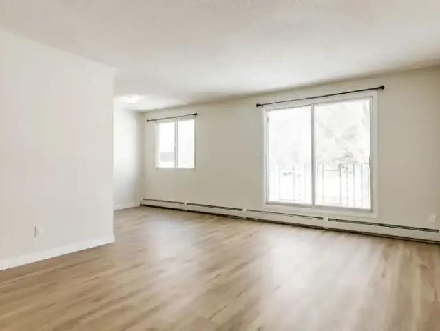 1 Bedroom Apartment Camrose AB LS103321883