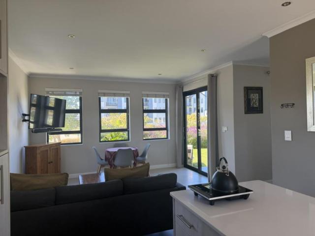 1 Bedroom Apartment Cape Town Cape Town 102580442