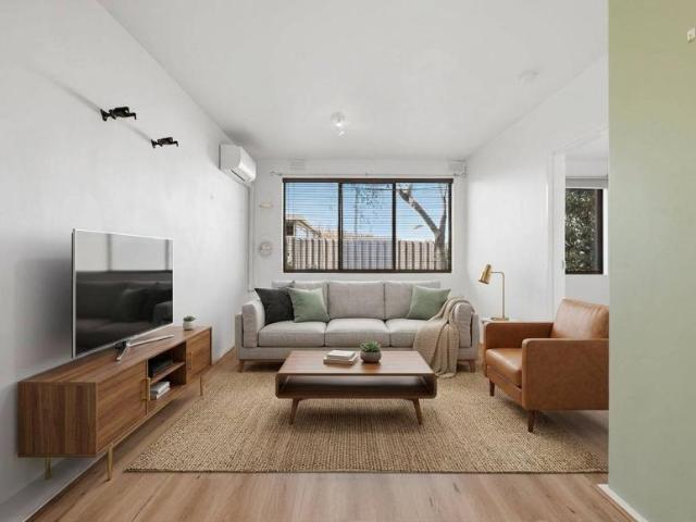 1 Bedroom Apartment Carnegie VIC 105380461
