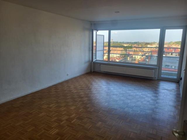 1 bedroom apartment + closed garage box