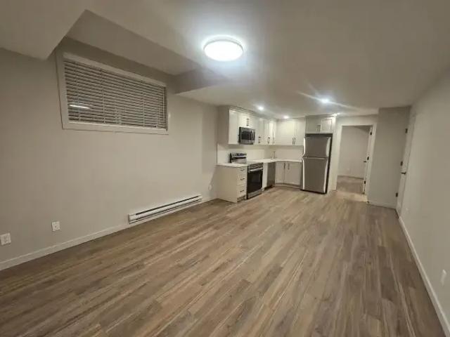 1 Bedroom Apartment Cochrane AB LS105715976