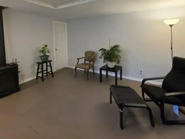 1 Bedroom Apartment Coquitlam BC 104535576