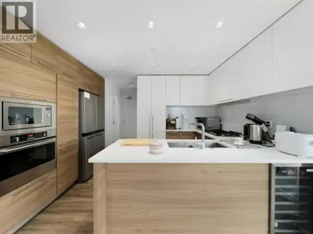 1 Bedroom Apartment Coquitlam BC 105360130