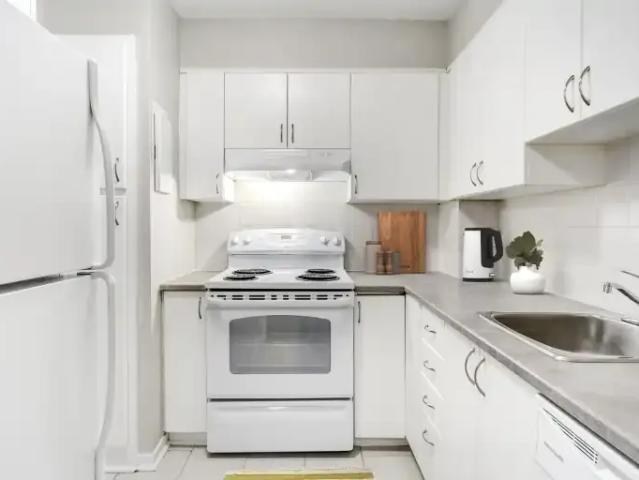 1 Bedroom Apartment Cote Saint QC LS102847264