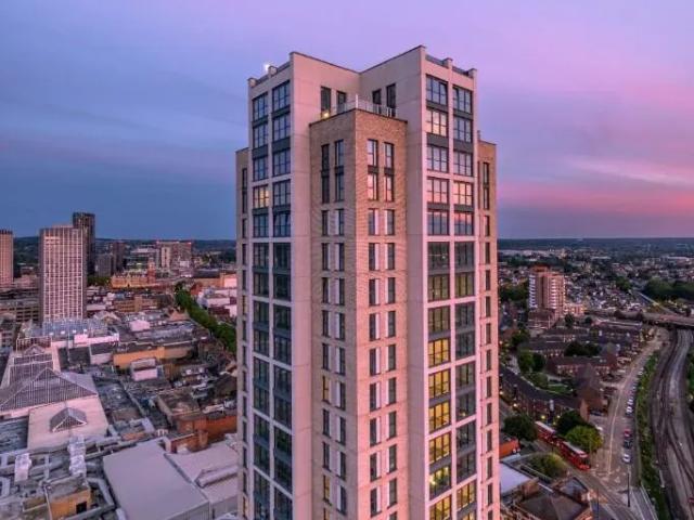 1 Bedroom Apartment Croydon London 103031873