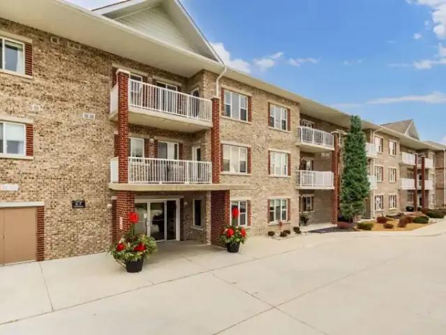 1 Bedroom Apartment Exeter ON 104710756