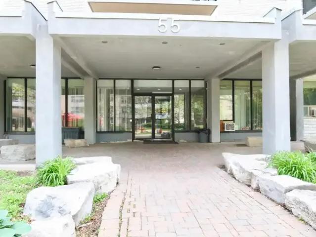 1 Bedroom Apartment East York ON 104972725