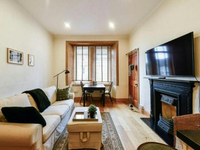 1 Bedroom Apartment Edinburgh Edinburgh 104842885