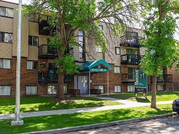 Central Mcdougall, Edmonton, Alberta - Balcony