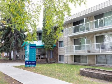 Central Mcdougall, Edmonton, Alberta - Balcony