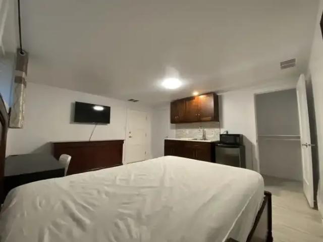 1 Bedroom Apartment Edmonton AB 103739628